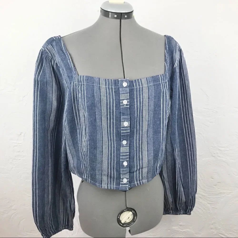 Charlotte Russe denim blue peasant boho crop top